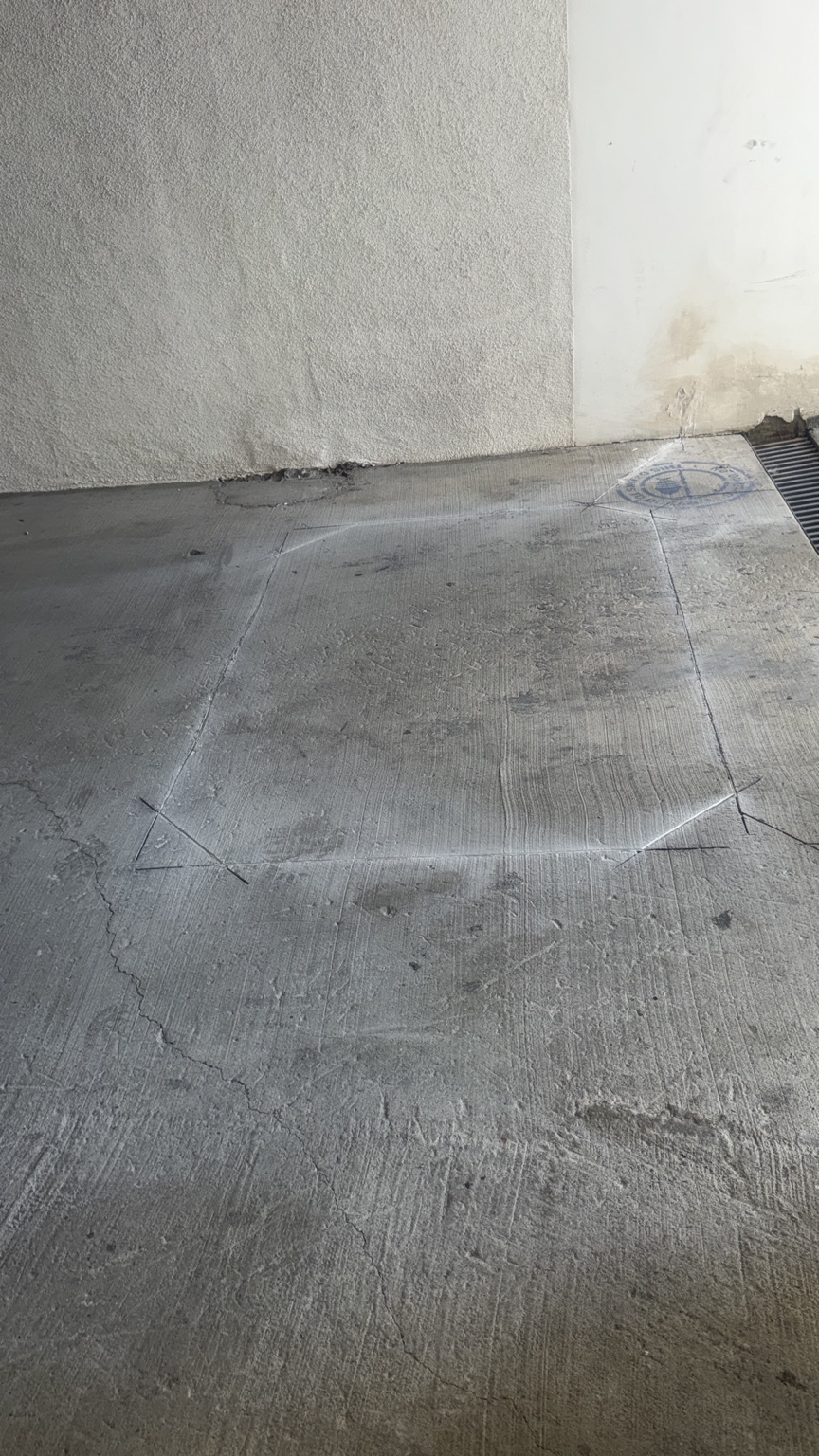 Marked vehicle loop layout on a concrete driveway at a Los Angeles service job